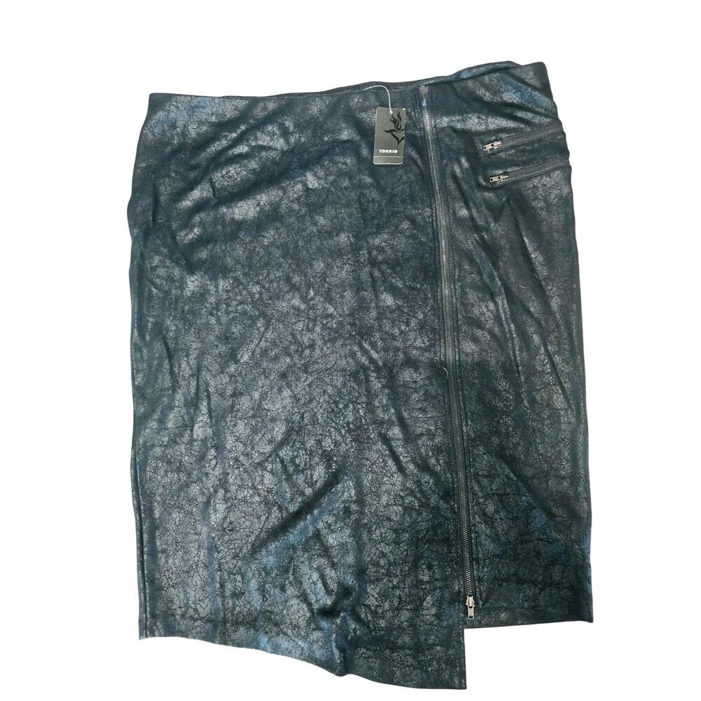 Torrid Black Coated Moto Asymmetrical Skirt Plus 3 3X NEW Grunge Bikercore Punk